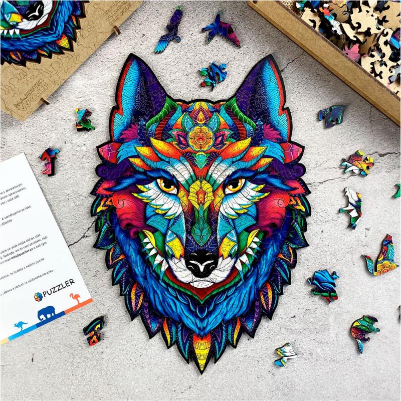 Dřevěné puzzle majestátný vlk