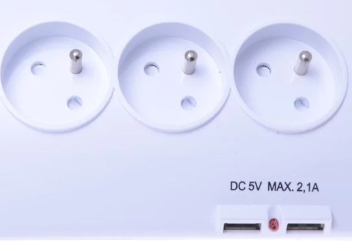Kabel PremiumCord prodlužovací přívod 230V 1,5m 5zásuvek+vypínač+2x USB 2A