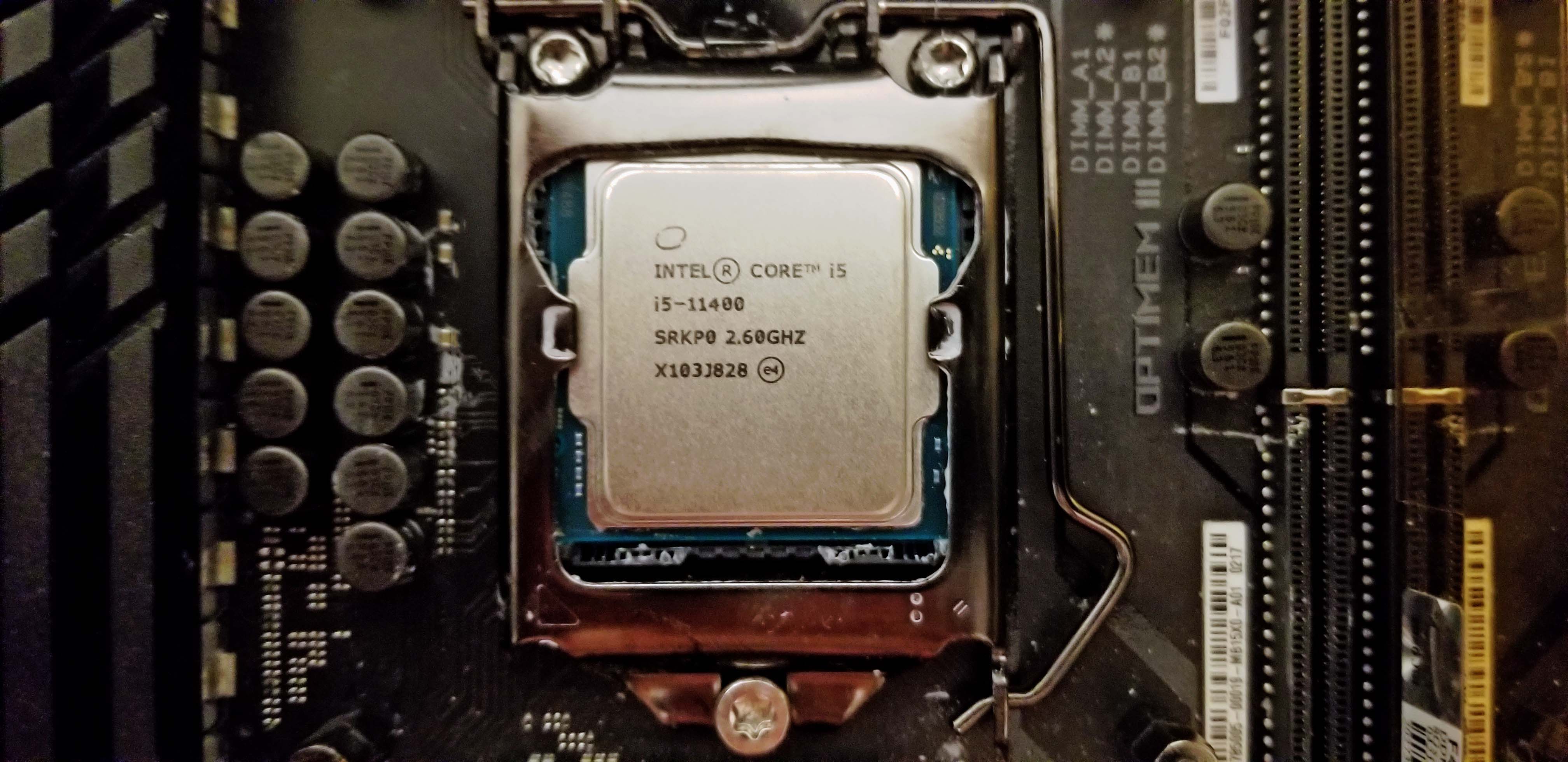 Procesor i5-12600K je pecilne uren pre zkladn dosky Intel 400 a 500 Series s pticou LGA 1200.