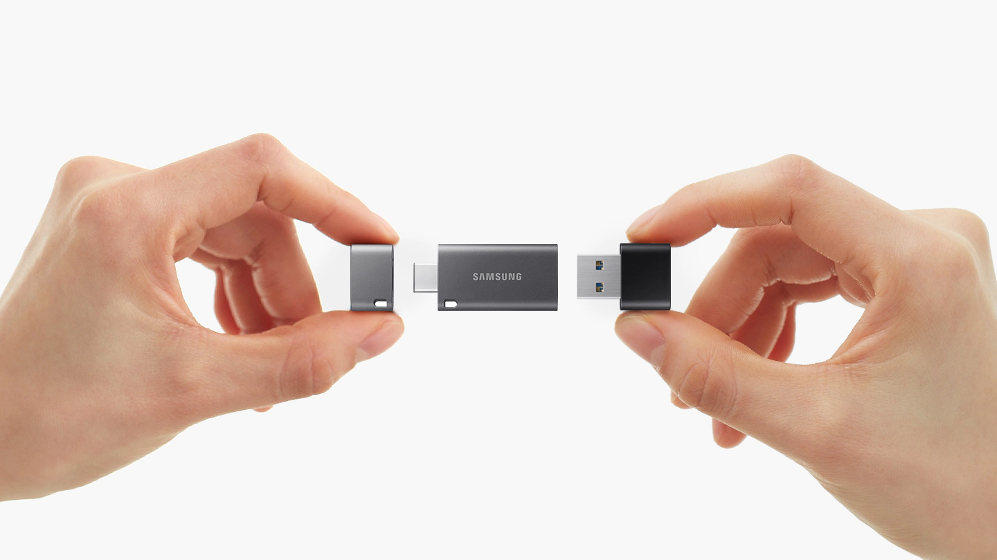 Oboustranný 256GB flashdisk Samsung Duo Plus dvojité rozhraní USB-C a USB-A pro maximální kompatibilitu.