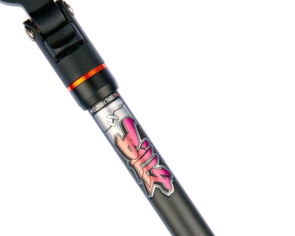 Vylepšená verze flexibilního tripodu 3 Legged Thing Billy 2.0 z univerzální série Punks 2.0 je dostupná ve 2 barevných variantách.