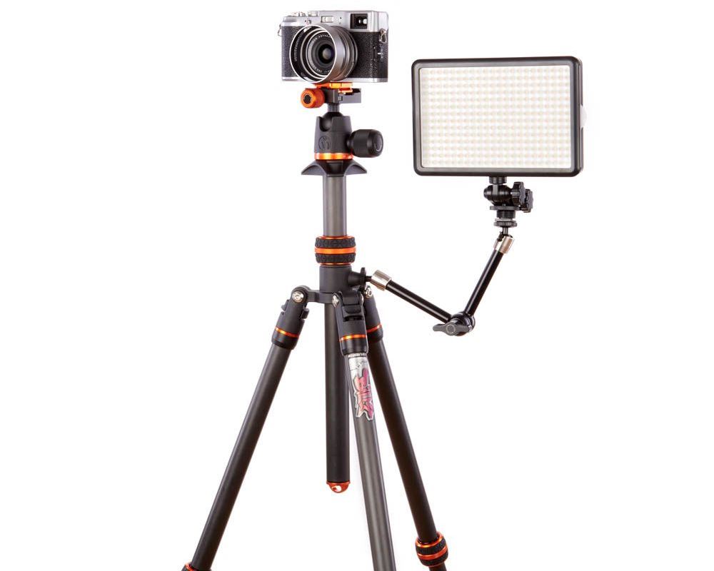 Ke stativu 3LT Billy 2.0 je možné připojit přídavné rameno díky dalšímu 1/4? šroubu, což umožňuje připevnění LED osvětlení, monitoru či dalšího přídavného příslušenství.