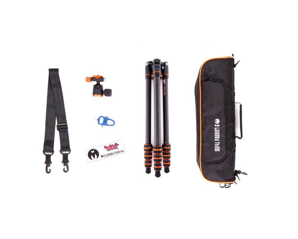Vylepšený tripod 3 Legged Thing Billy 2.0 je dodáván s bohatým příslušenstvím, včetně nástroje 3LT Toolz a batohu typu Clamshell.