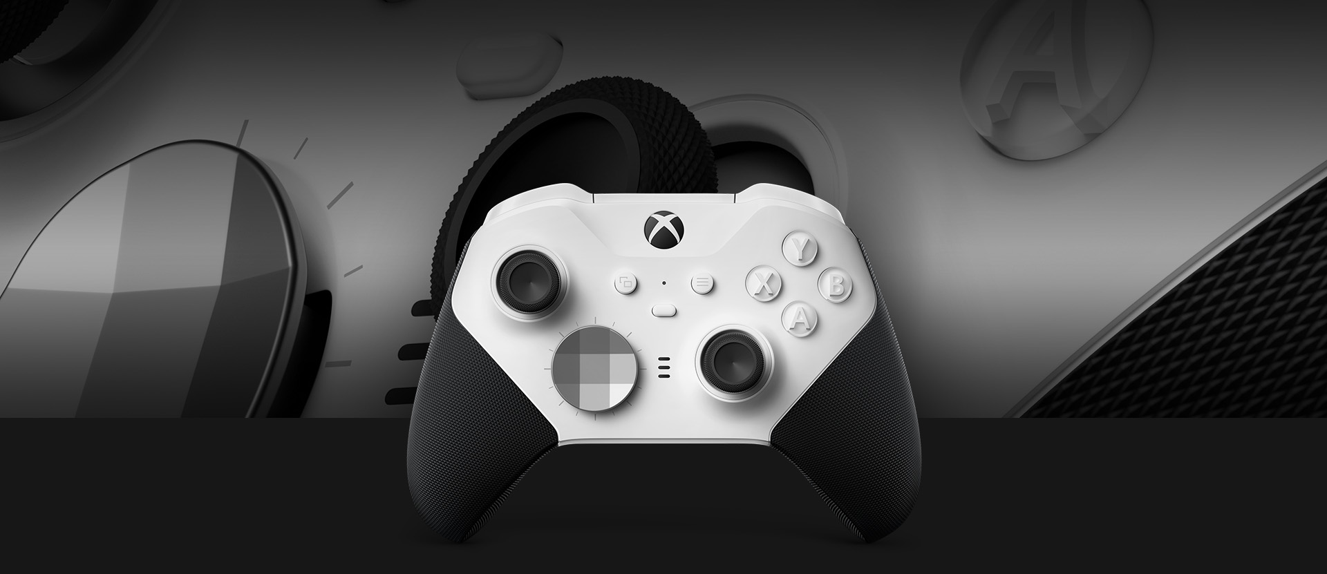 Originální a značně vylepšený gamepad Xbox Wireless Controller Elite Series 2 Core Edition byl navržený ve spolupráci s předními profesionálními hráči světové úrovně.