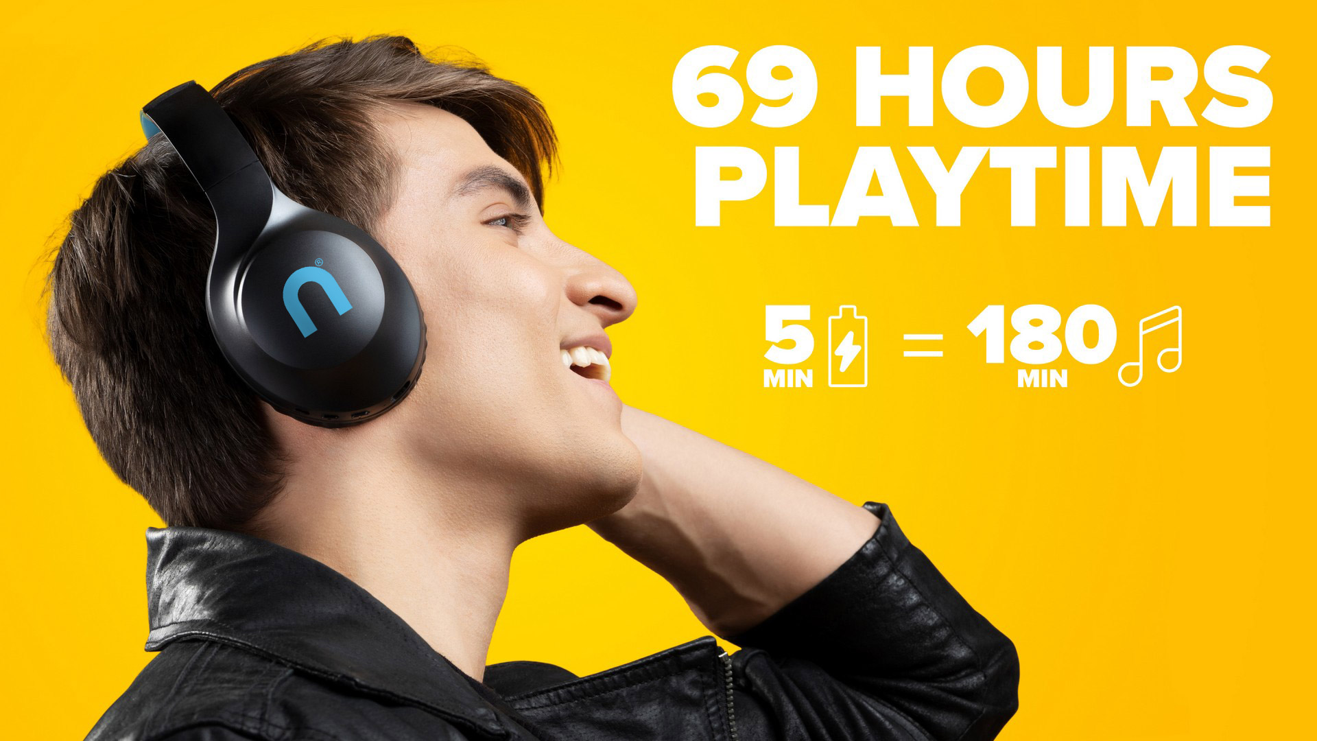 Bezdrátová cirkumaurální sluchátka Niceboy HIVE XL 3 vydrží hrát až 69 hodin v kuse, takže si můžete užívat oblíbený multimediální obsah doma i na cestách zcela bez omezení.