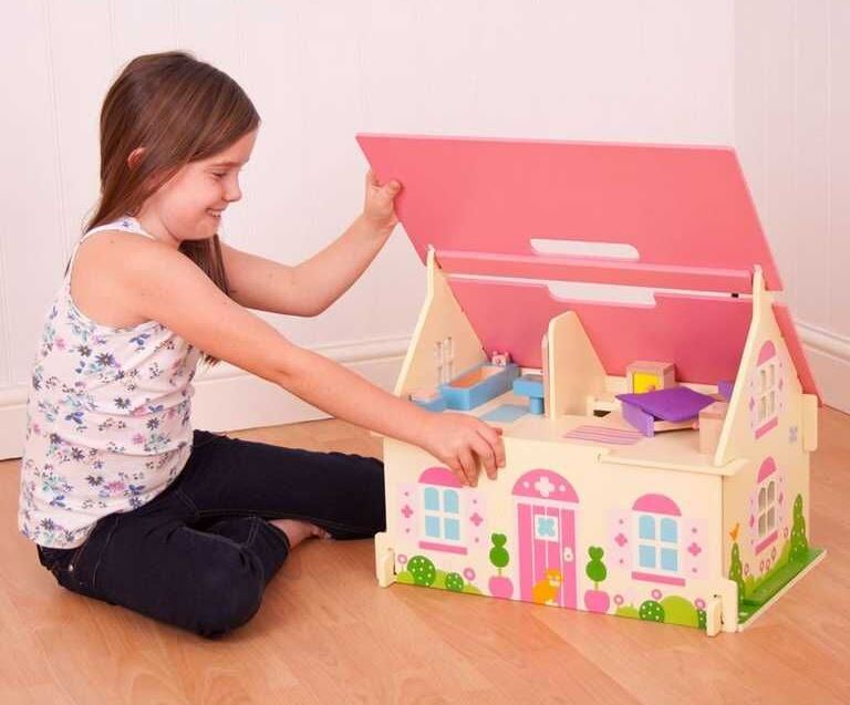 Prenosný domček pre bábiky