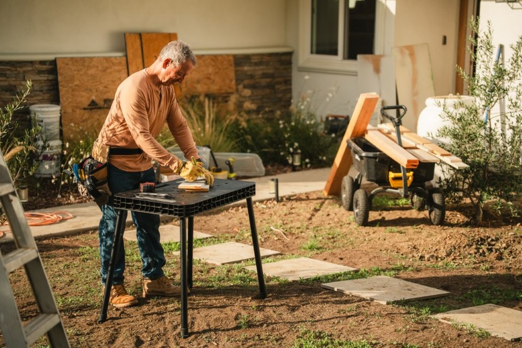 Stůl Keter dílenský Ultimate Workbench
