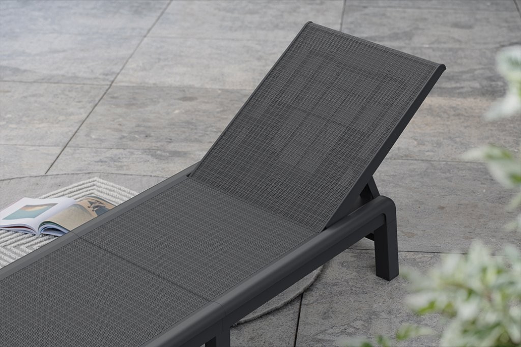 Lehátko Keter Atlas bílé