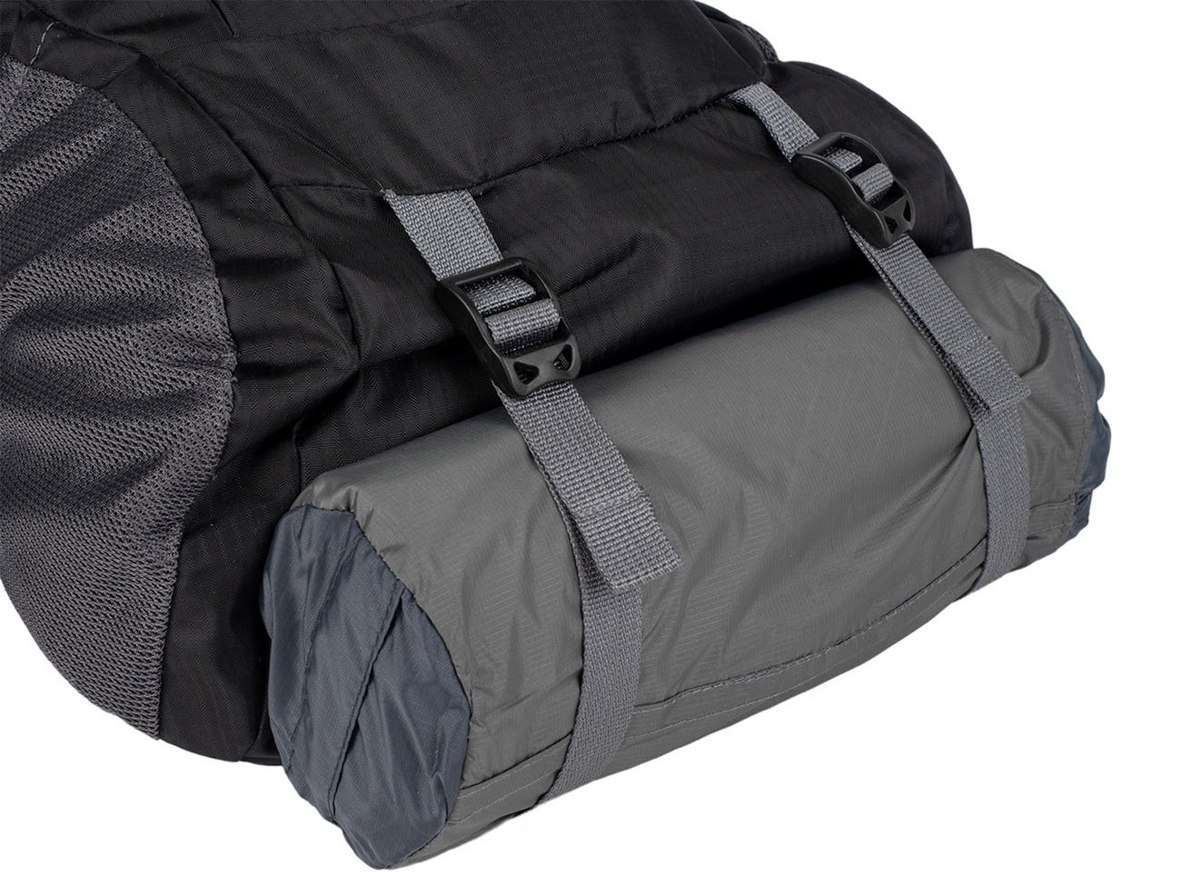 Az Acra Backpack 35 l-es hátizsák rögzítő pántjai