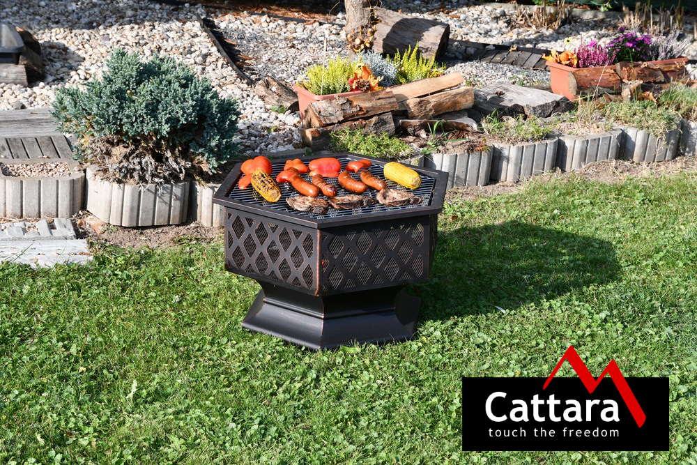 Přenosné ohniště Cattara HEXAGON na zahradě