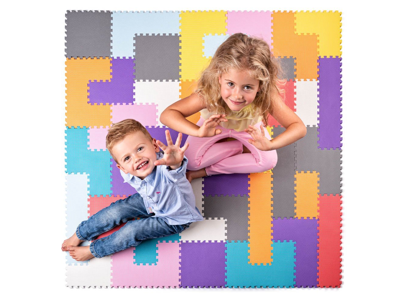 Pestrobarevné pěnové puzzle Plastica Hlavolam jsou vhodné pro děti od 3 let a slouží pro rozvoj, hraní i odpočinek.