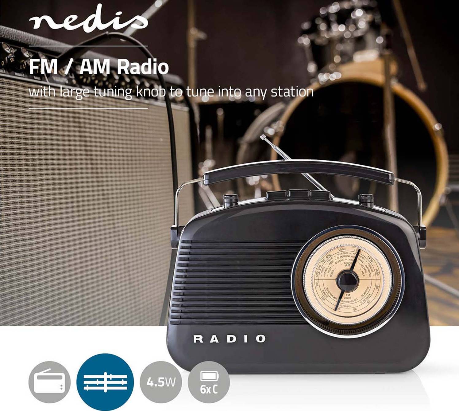 Retro FM / AM radiopřijímač Nedis RDFM5000BK je velkou stupnicí pro snadné naladění, kdy pracuje s frekvencemi 88 až 108,5 MHz a 522 až 1620 kHz.