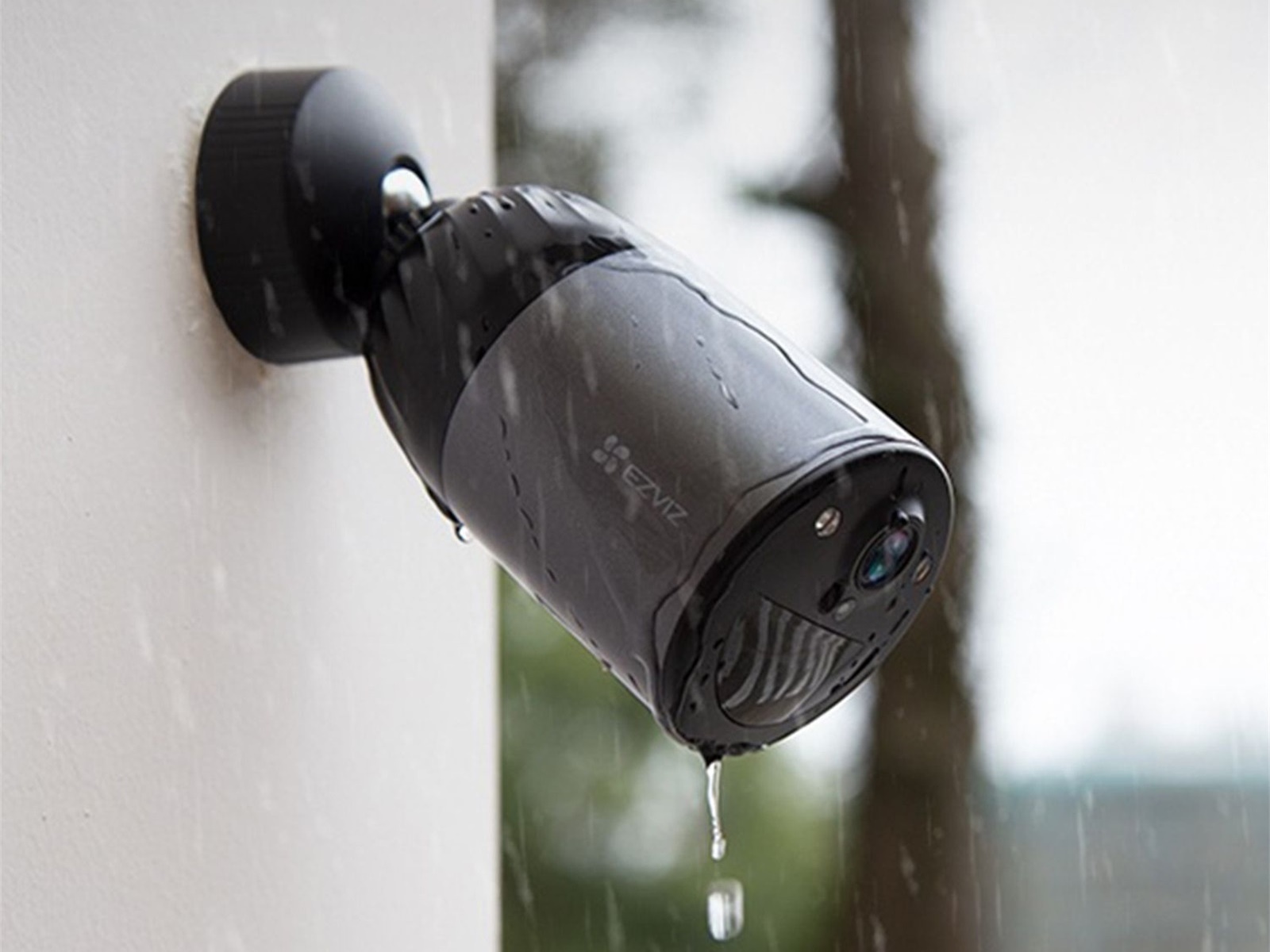 Bezpečnostní kamera Ezviz BC1C hravě odolá všem rozmarům počasí i dalším externím vlivům, neboť splňuje normu IP66 proti působení prachu, vlhkosti a vody.