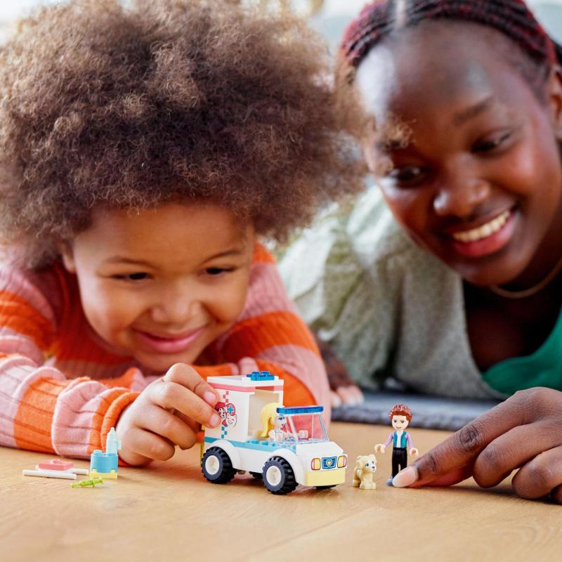 Stavebnice LEGO Veterinární sanitka udělá radost všem dětem od 4 let