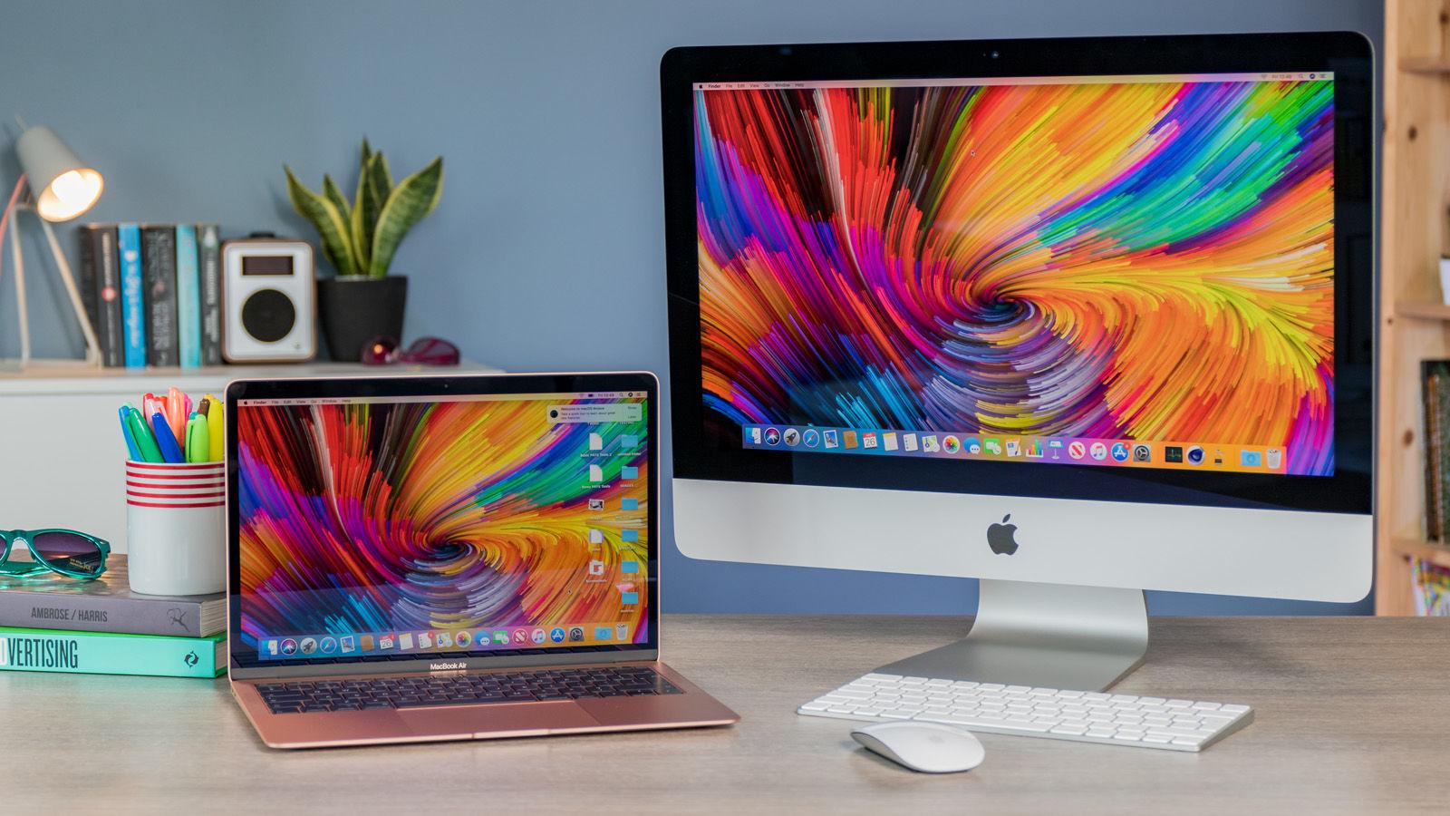 Aplikace Sidecar rozšíří pracovní prostor iMacu o MacBook, iPad nebo iPhone.