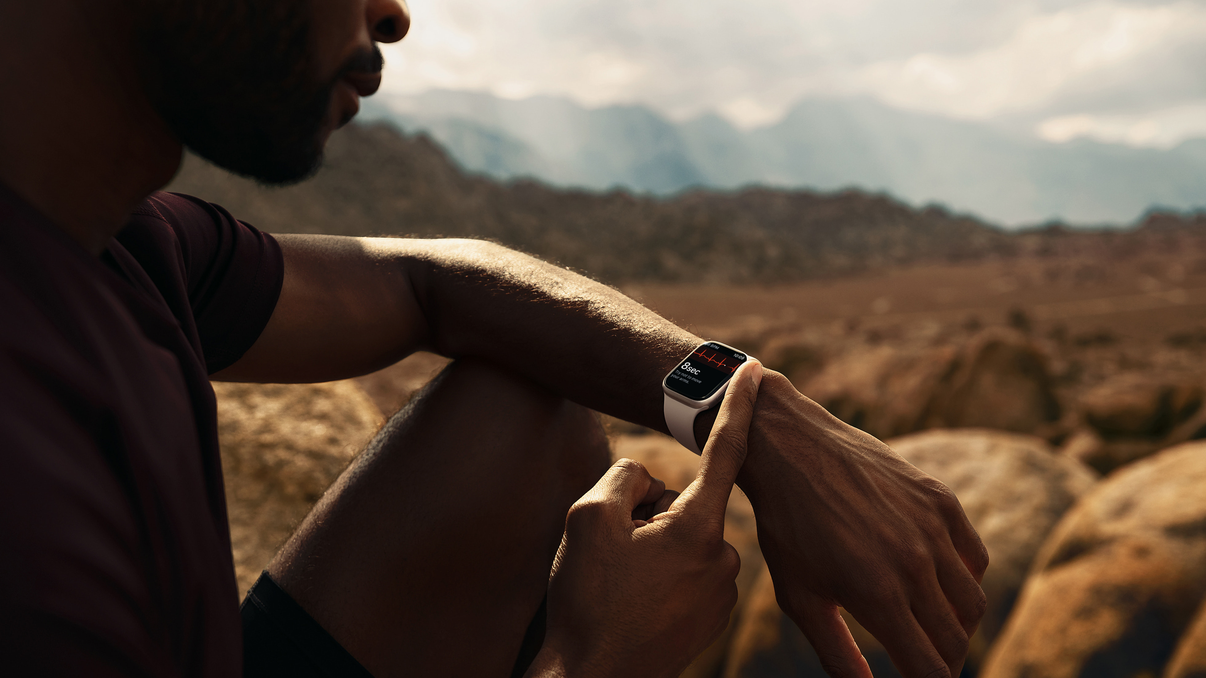 Prémiové chytré hodinky Apple Watch Series 7 vás inspirují ke zdravějšímu životnímu stylu.