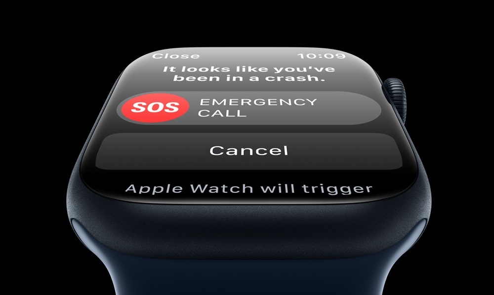 Chytré hodinky Apple Watch Series 8 nabízejí funkci SOS pro spolehlivou detekci pádu i autonehody.